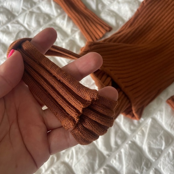 Hera Collection Rust Ribbed Bodysuit - Picture 3 of 6